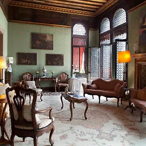 Palazzetto Pisani Grand Canal Venedig