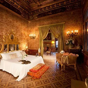 Palazzetto Pisani Grand Canal Venedig