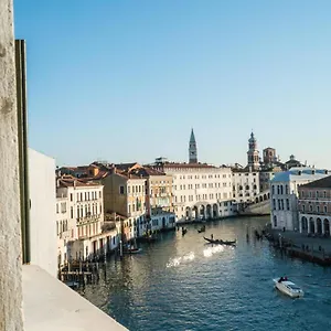 Ai Santi Apostoli Venedig